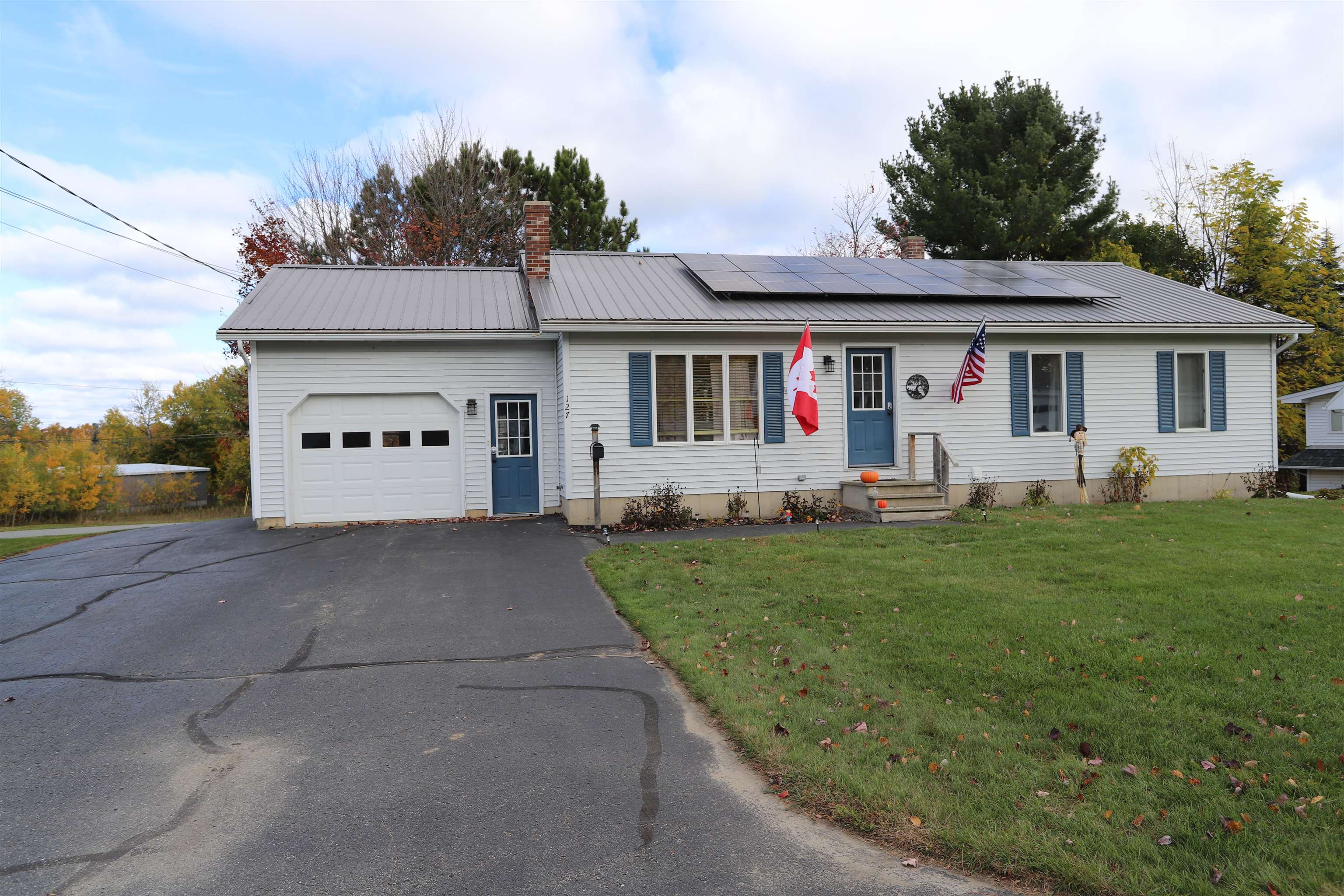 Homes for sale in Newport City, VT | 127 Sloan St, Newport City, VT 05855 | MLS# 5066022