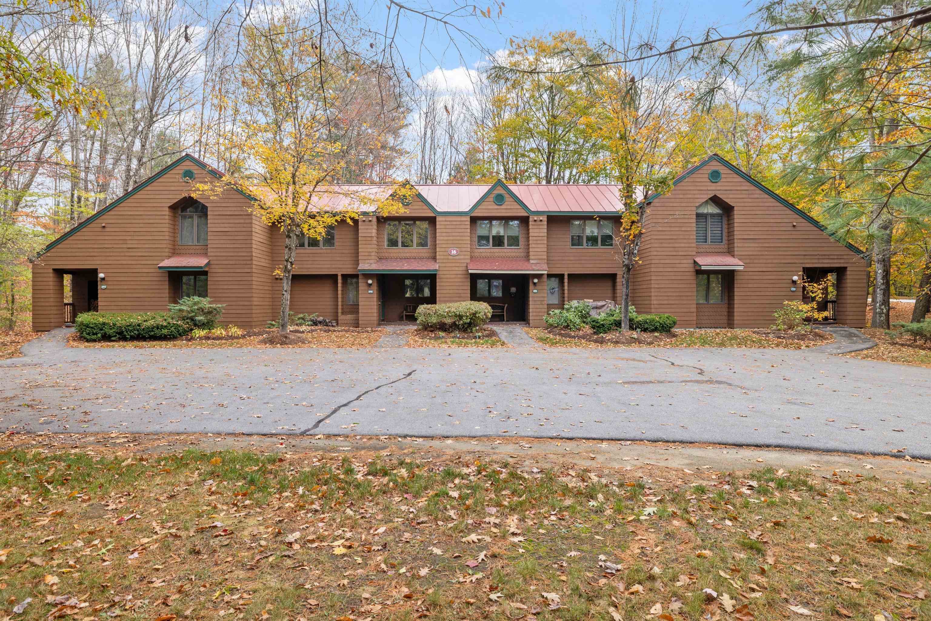 16 Riverfront Dr #292, Woodstock, NH 03262