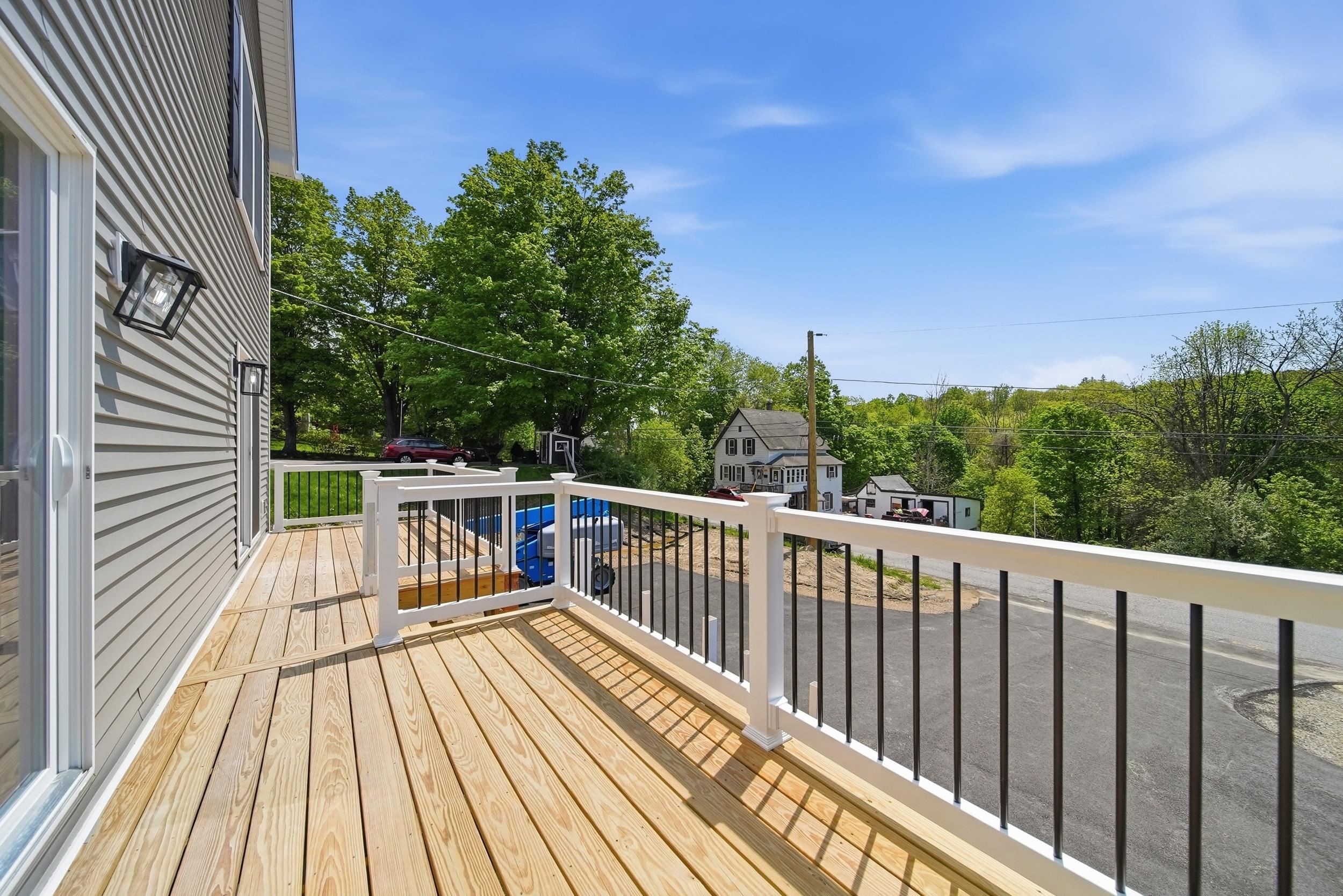 24 Munroe St #1&2, Franklin, NH 03235