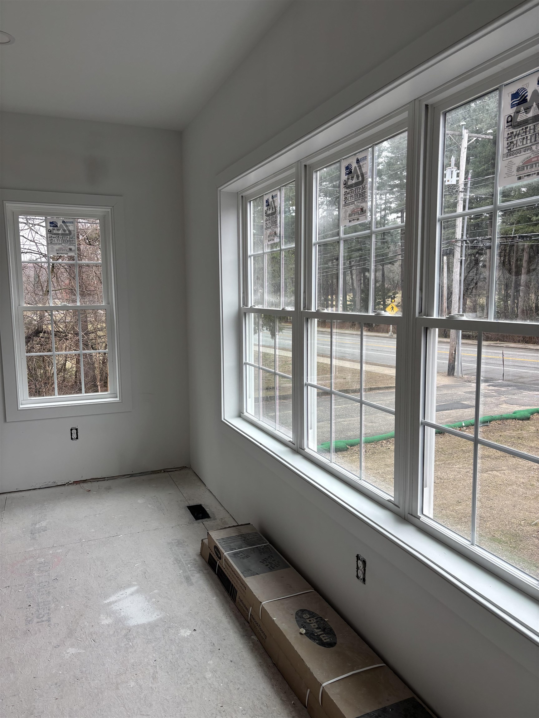 111 Concord St, Nashua, NH 03064