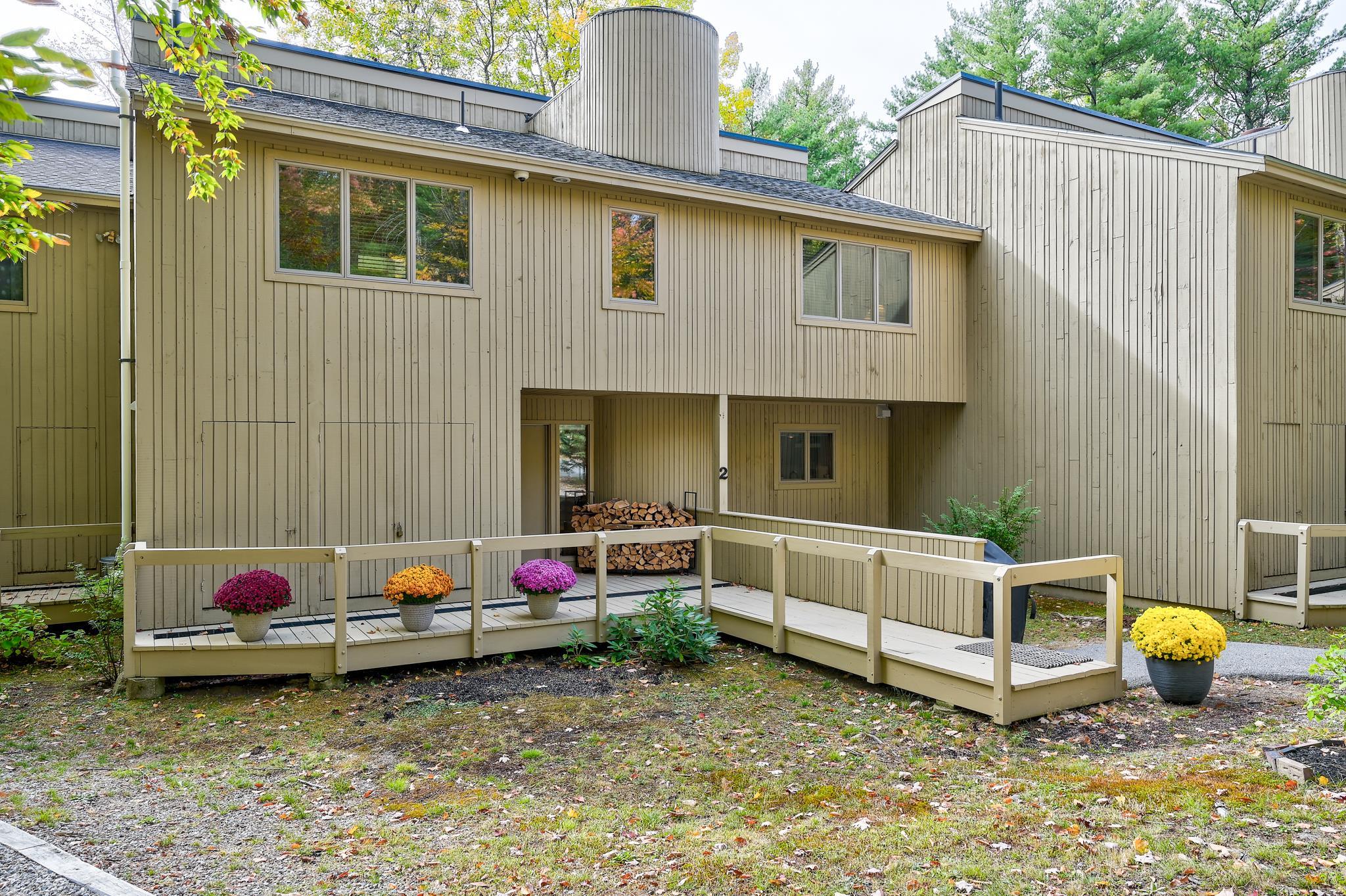 72 Cranmore Woods Ln, Conway, NH 03860