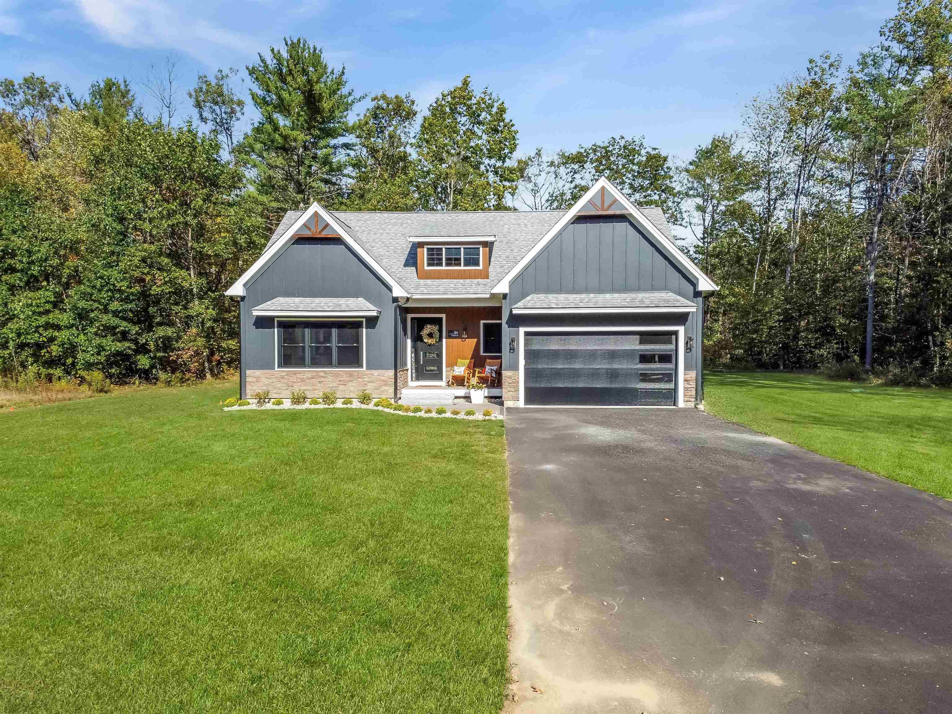 64 Fairway Dr, Ashland, NH 03217