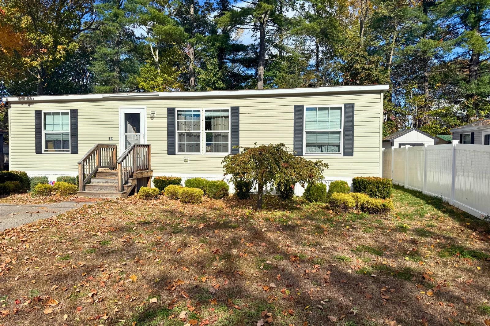 13 Courtesy Ave, Belmont, NH 03220