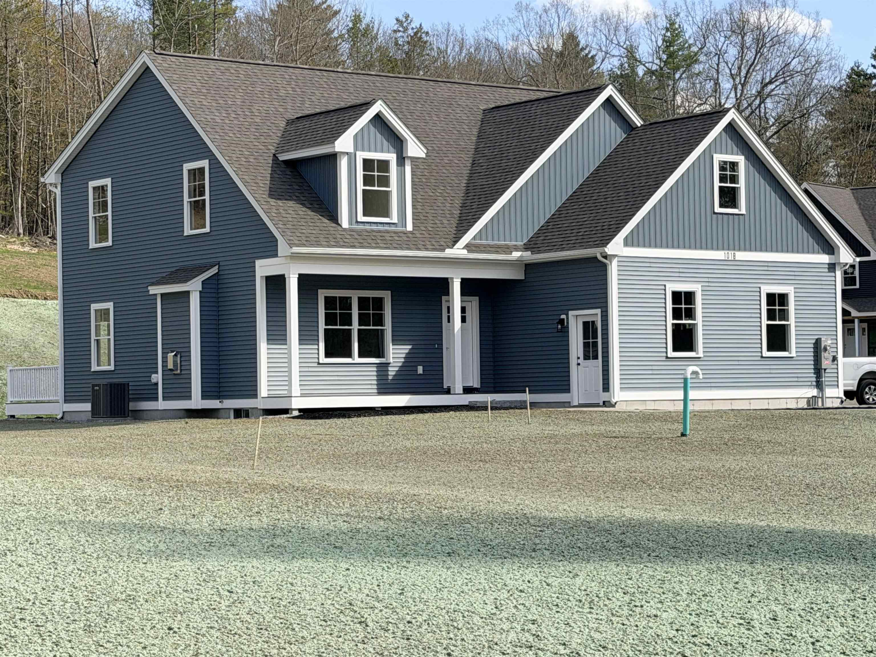 101B Seaverns Bridge Rd, Merrimack, NH 03054