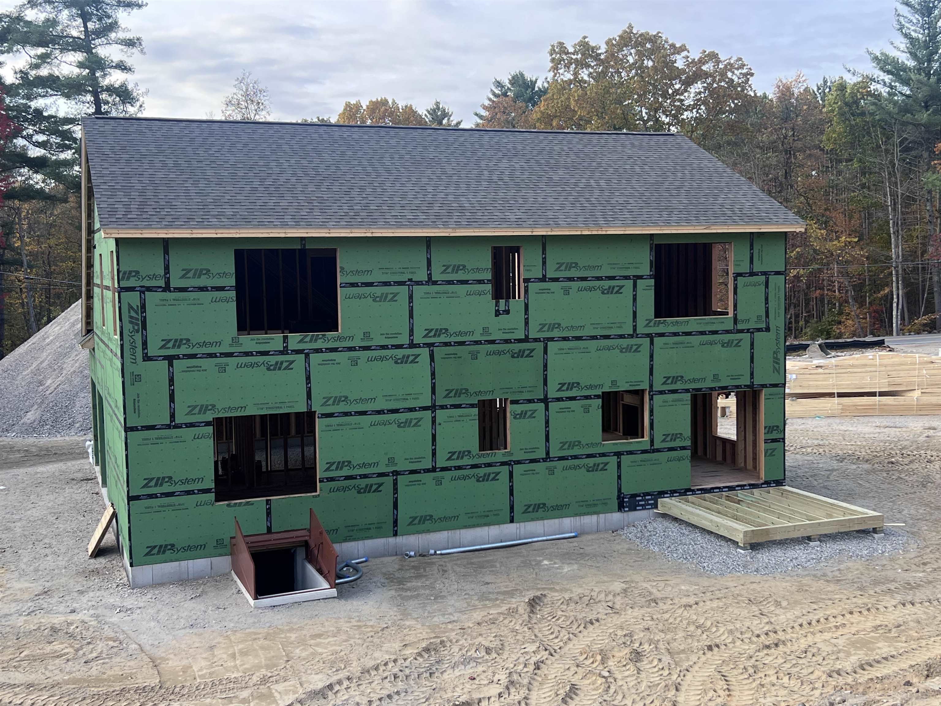 101B Seaverns Bridge Rd, Merrimack, NH 03054