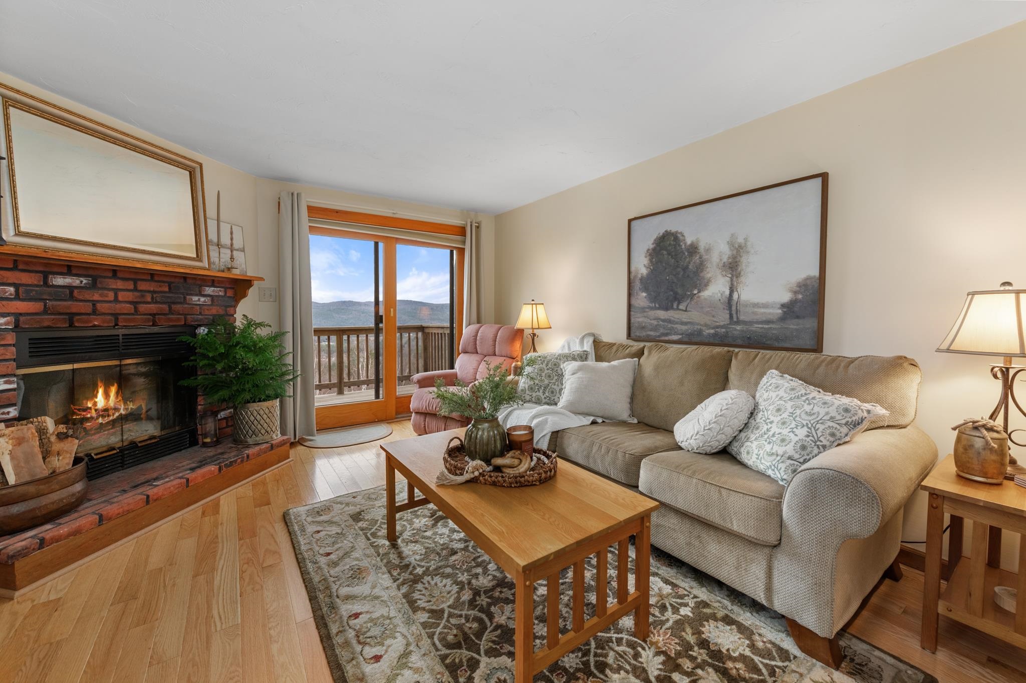 182 Pinnacle Rd, Campton, NH 03285