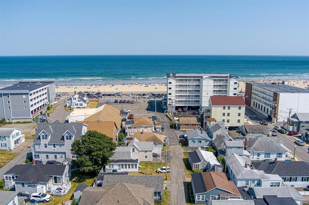 12 Kentville Ter, Hampton, NH 03842