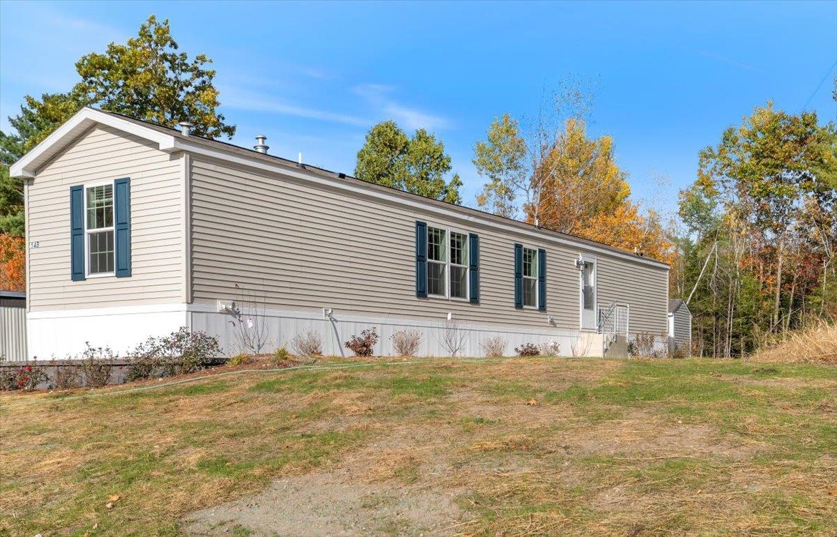 843 High St, Candia, NH 03034