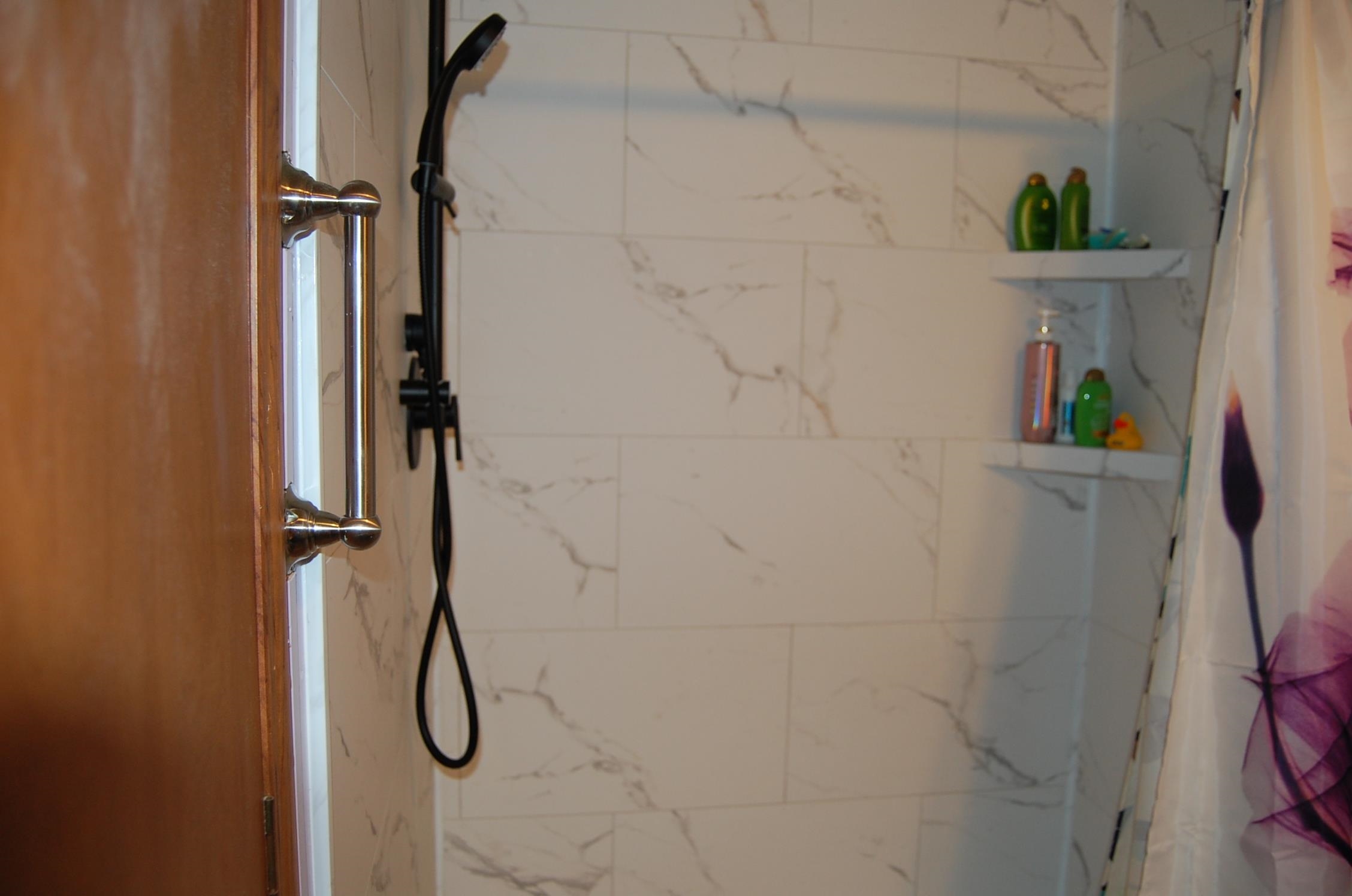 7006 Lake St, Loudon, NH 03307