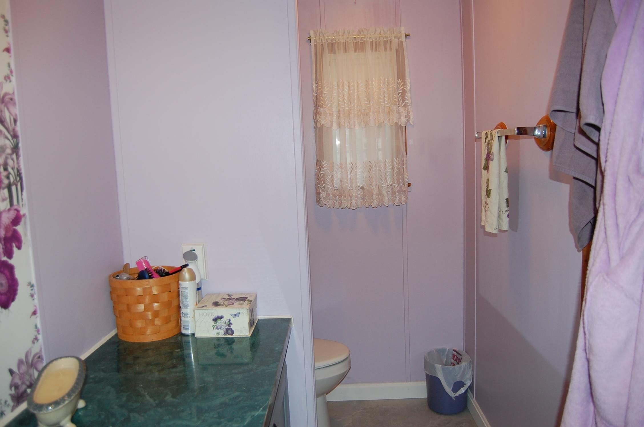 7006 Lake St, Loudon, NH 03307