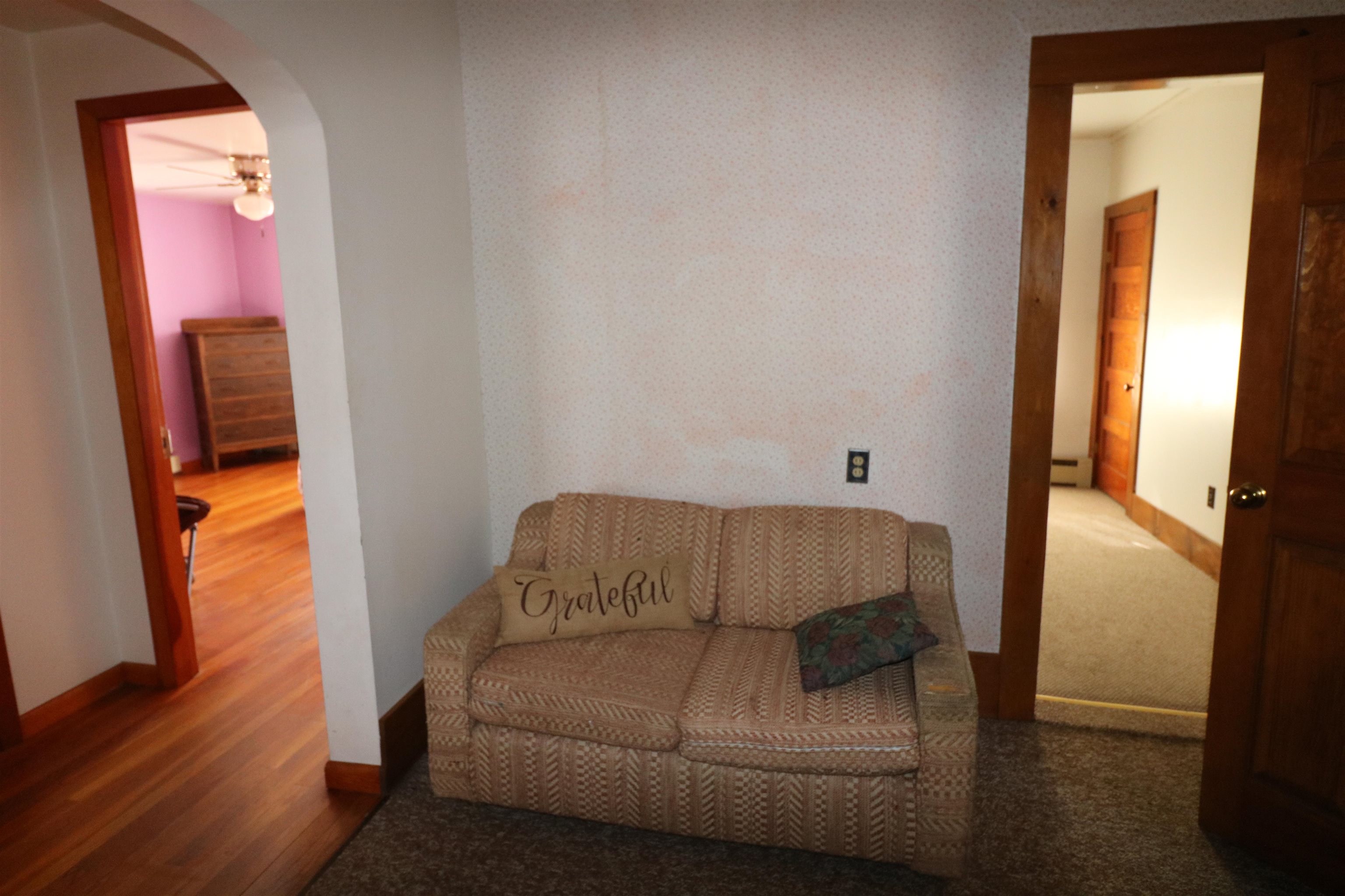 8 Cross St, Jaffrey, NH 03452