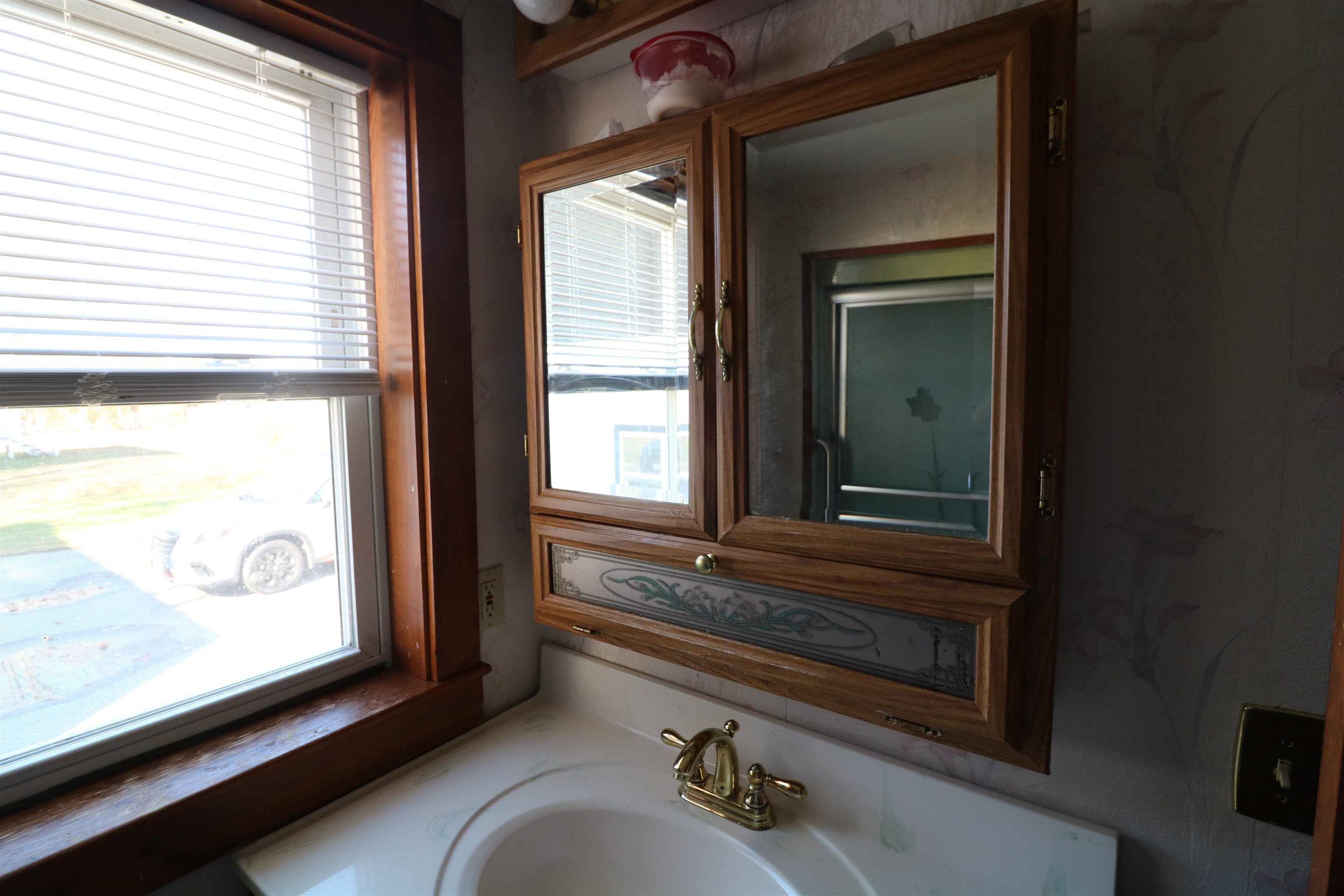 8 Cross St, Jaffrey, NH 03452