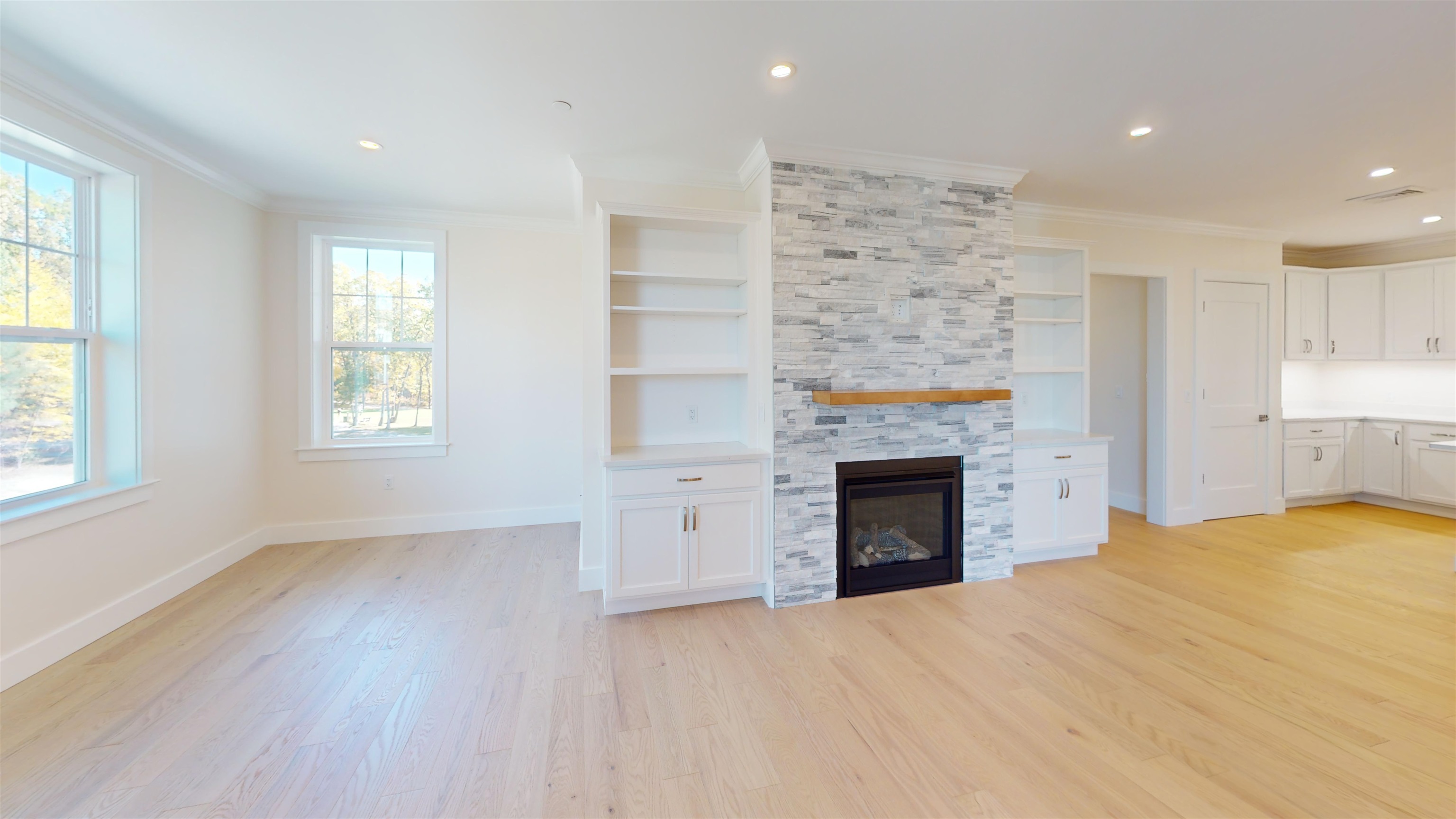 1 Longview Dr, Atkinson, NH 03811