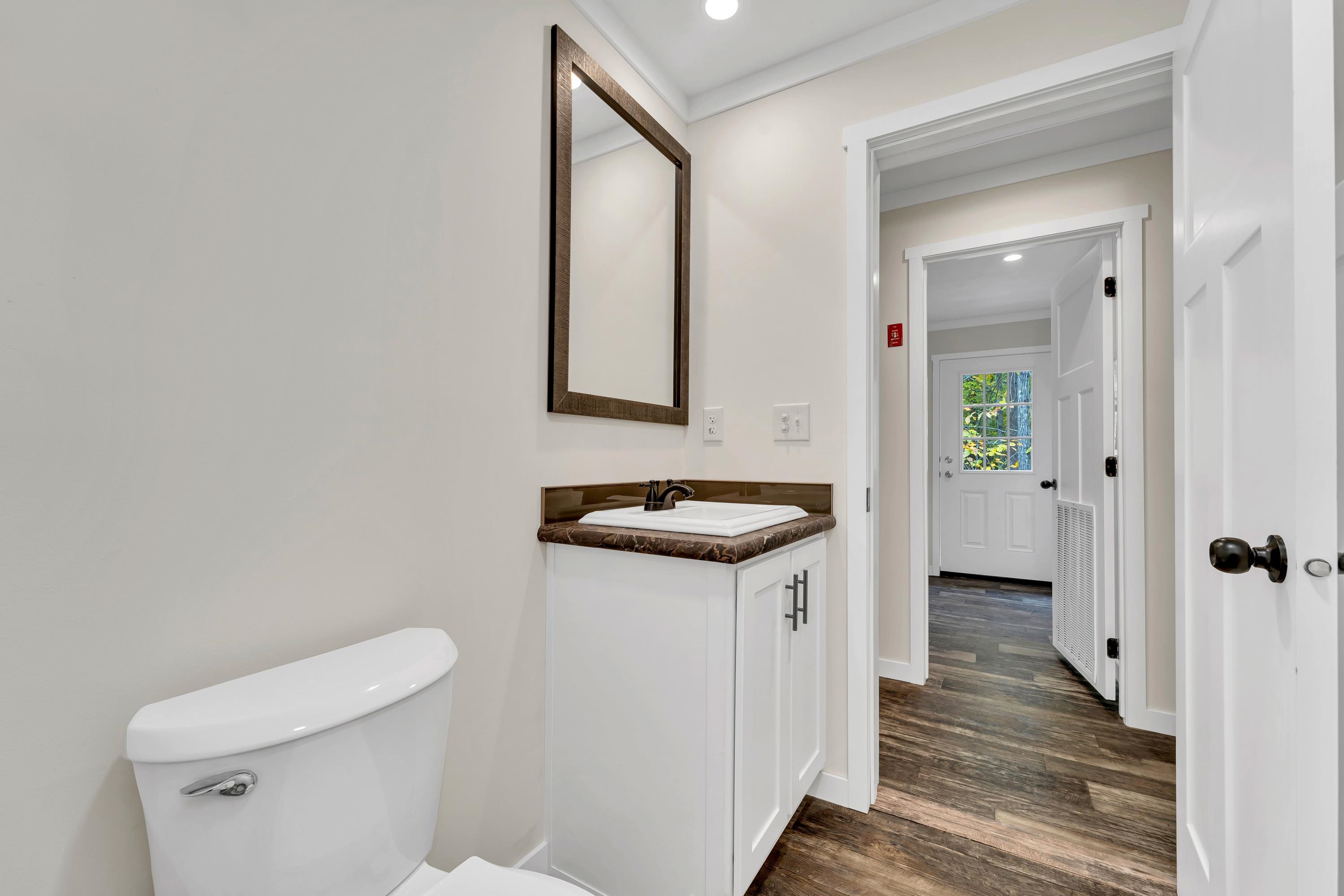 118 Champion Hill Rd, Effingham, NH 03882