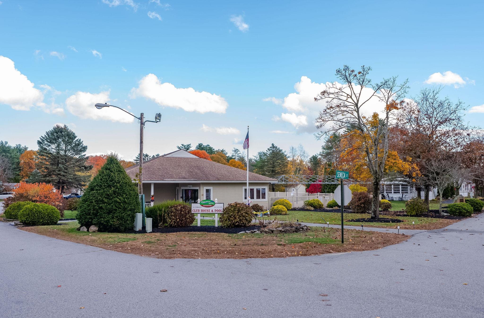 22 Cherokee Way, Rochester, NH 03867