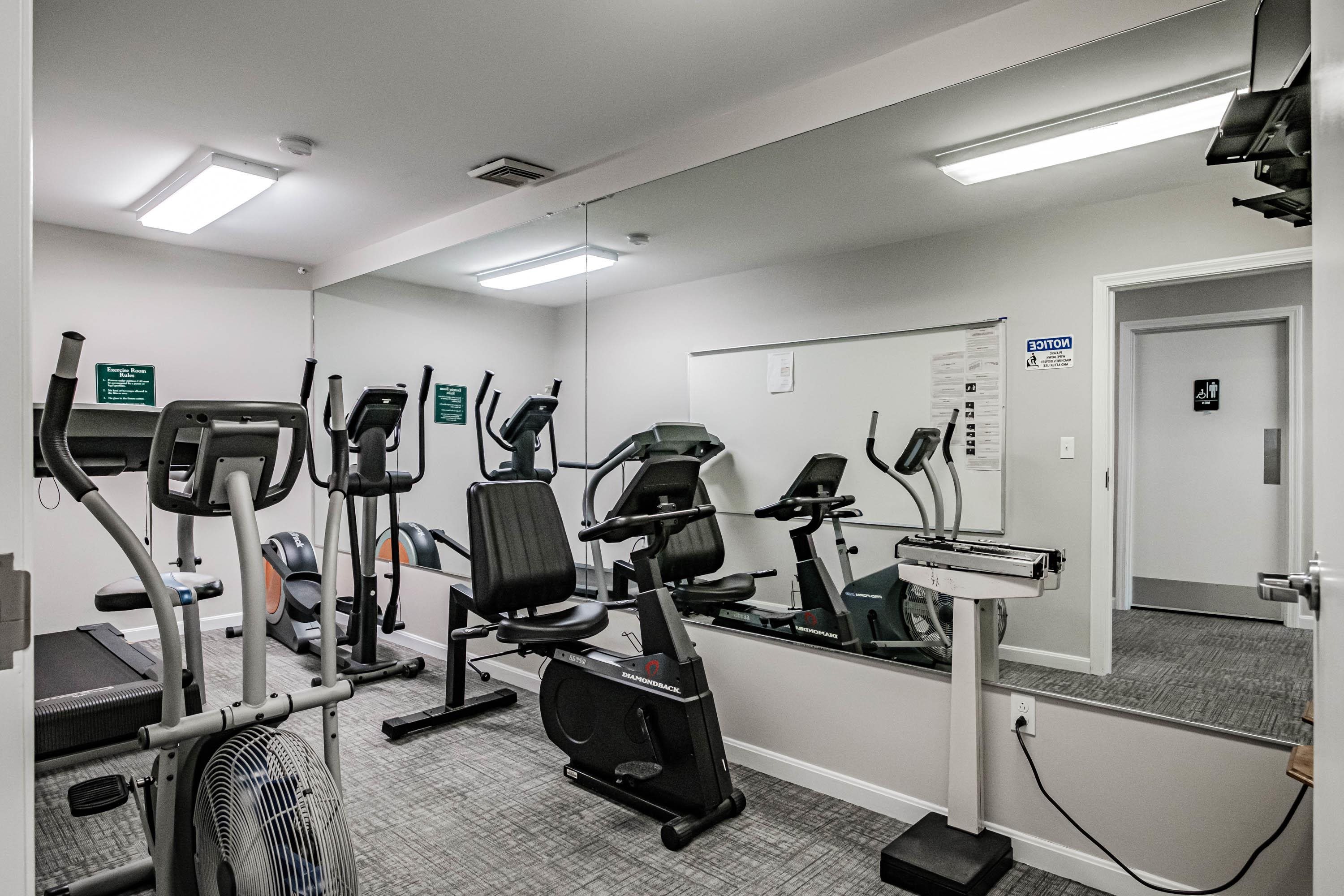 72 Diamondback Dr, Rochester, NH 03867