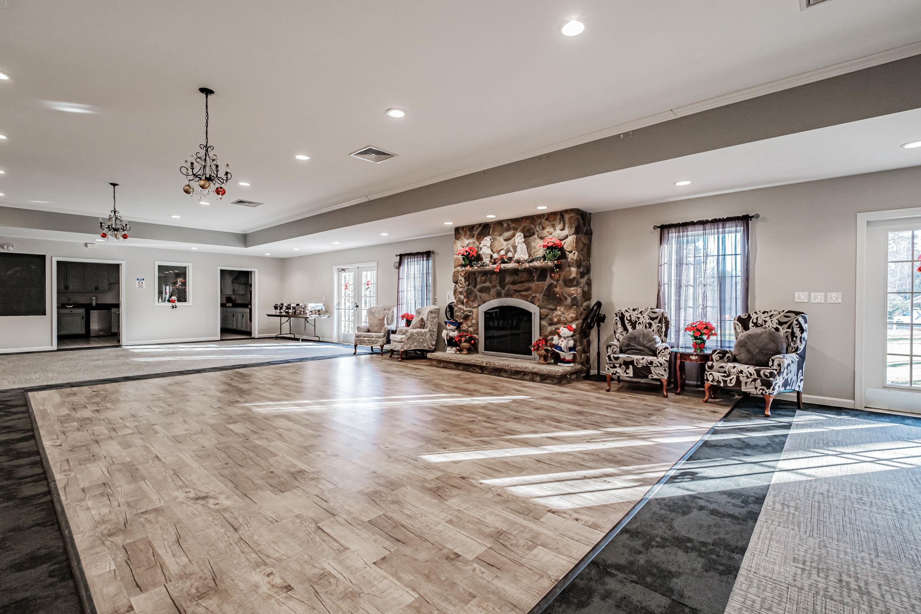 72 Diamondback Dr, Rochester, NH 03867