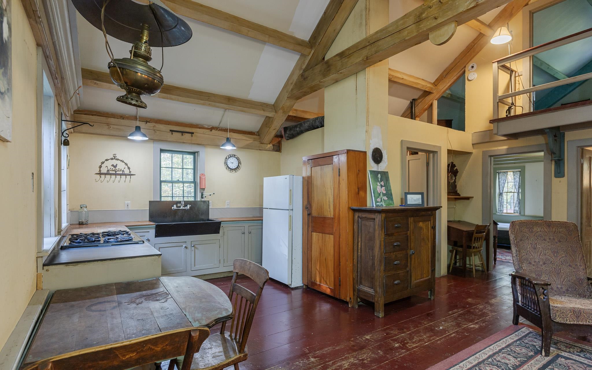 94 Cold Pond Rd, Acworth, NH 03601