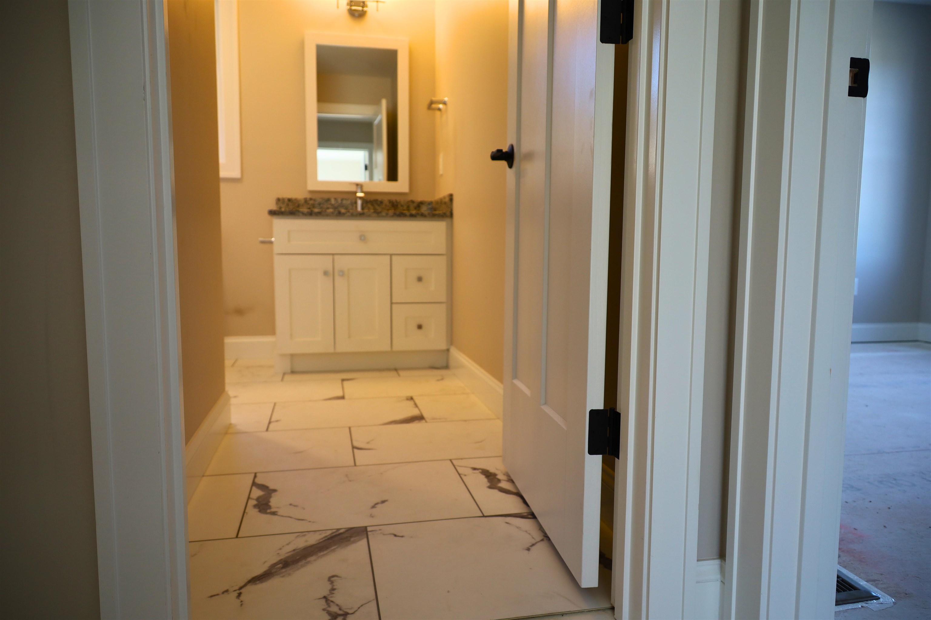 79 Wilderness Dr, Nashua, NH 03062