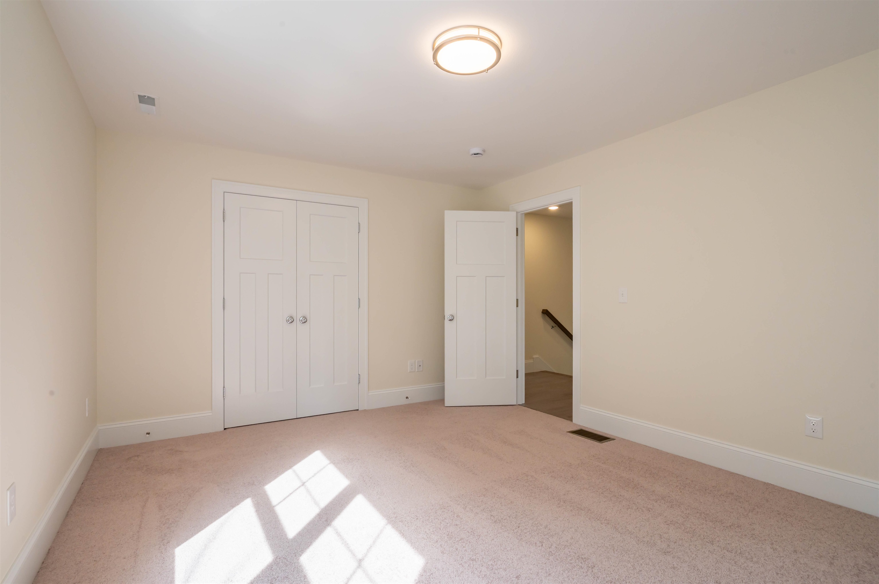 79 Wilderness Dr, Nashua, NH 03062