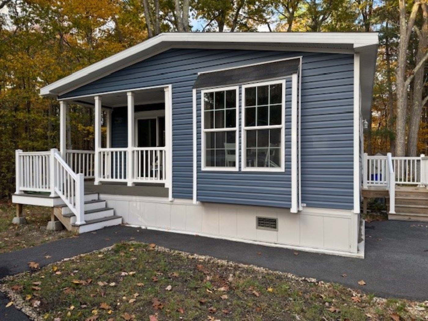 139 Robinhood Dr, Exeter, NH 03833