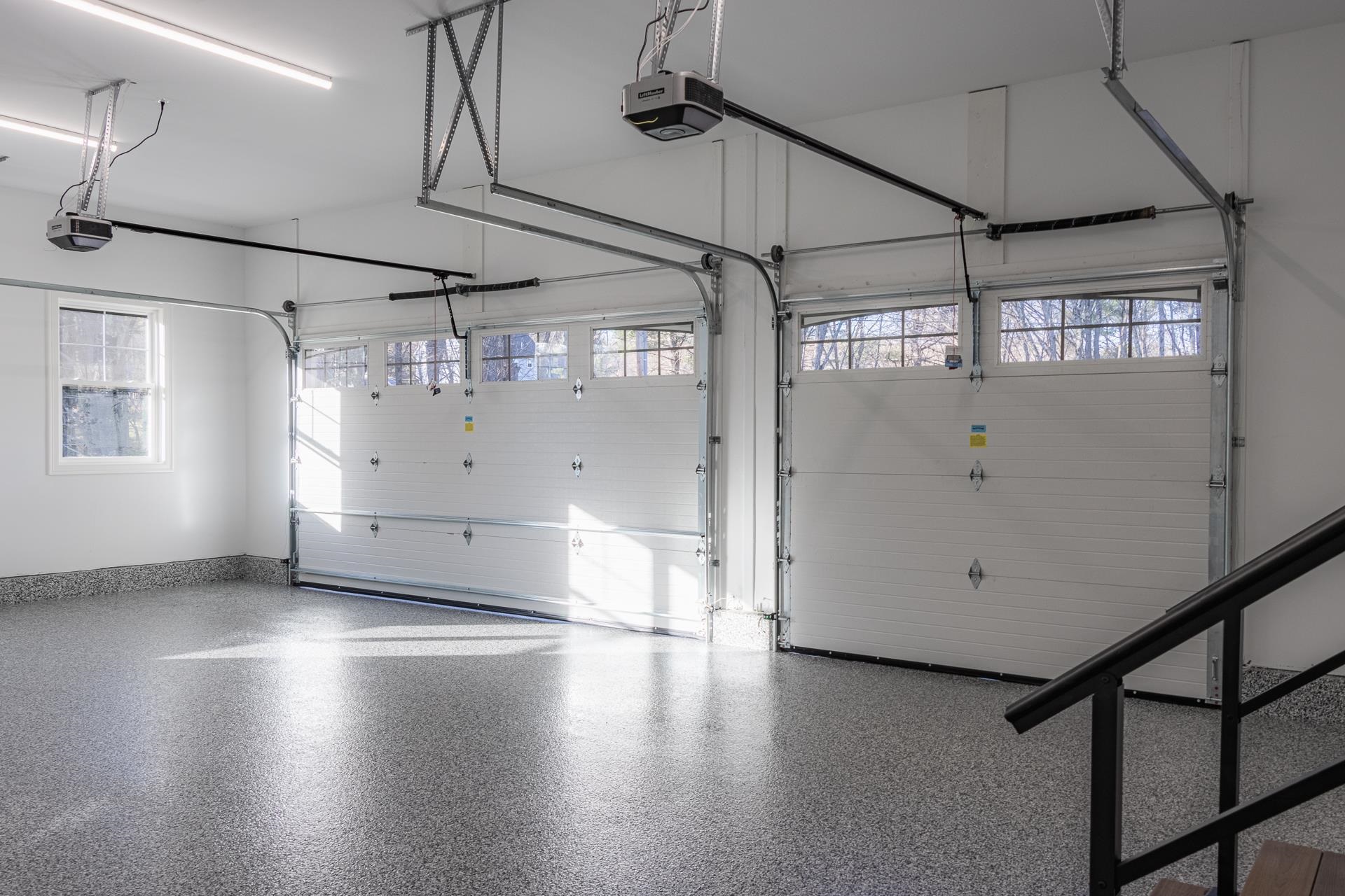 63 Mammoth Rd, Windham, NH 03087