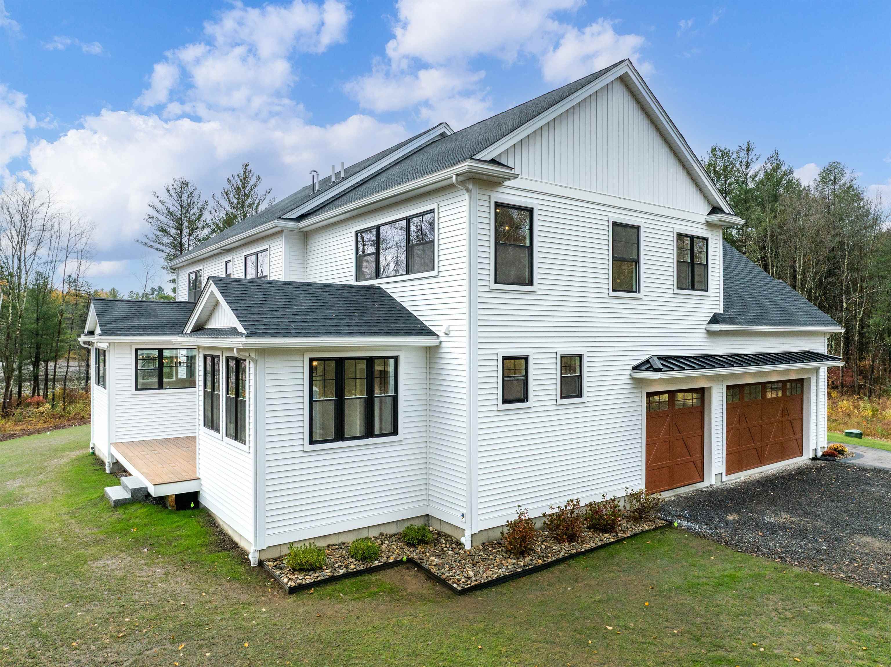 63 Mammoth Rd, Windham, NH 03087