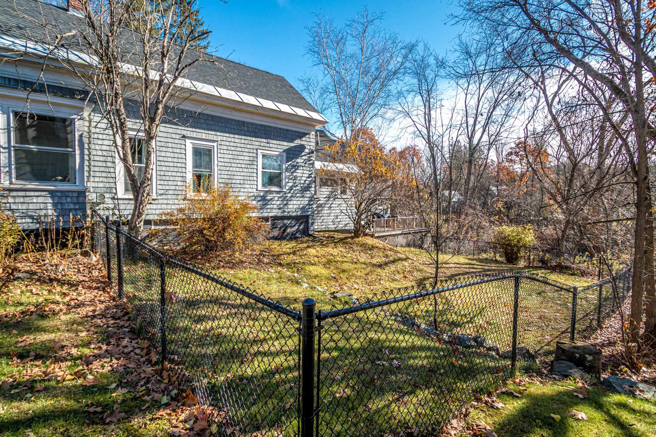 49 Middle St, Lancaster, NH 03584