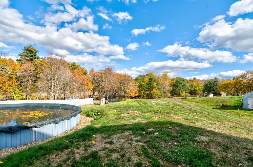 45 Damren Rd, Derry, NH 03038