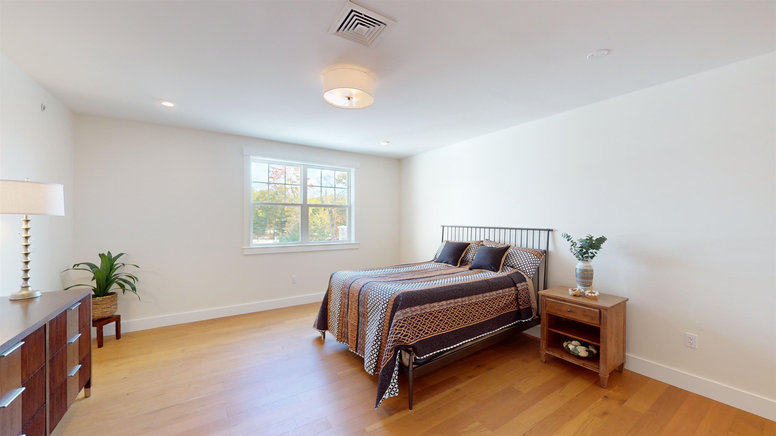 1 Longview Dr, Atkinson, NH 03811