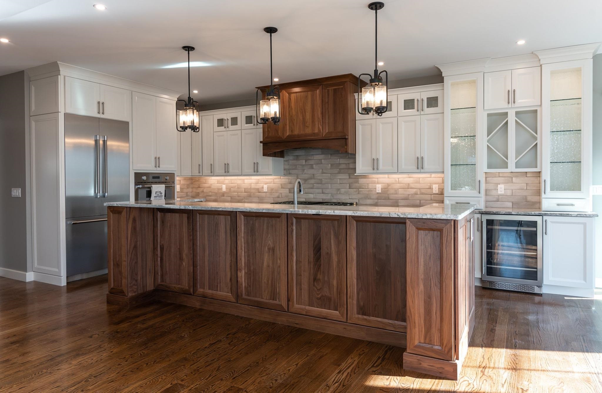 20 Hilliard Rd, Kensington, NH 03833-5516