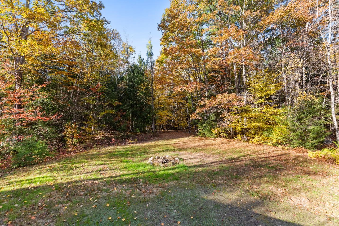 447 Nh Route 104, Meredith, NH 03253