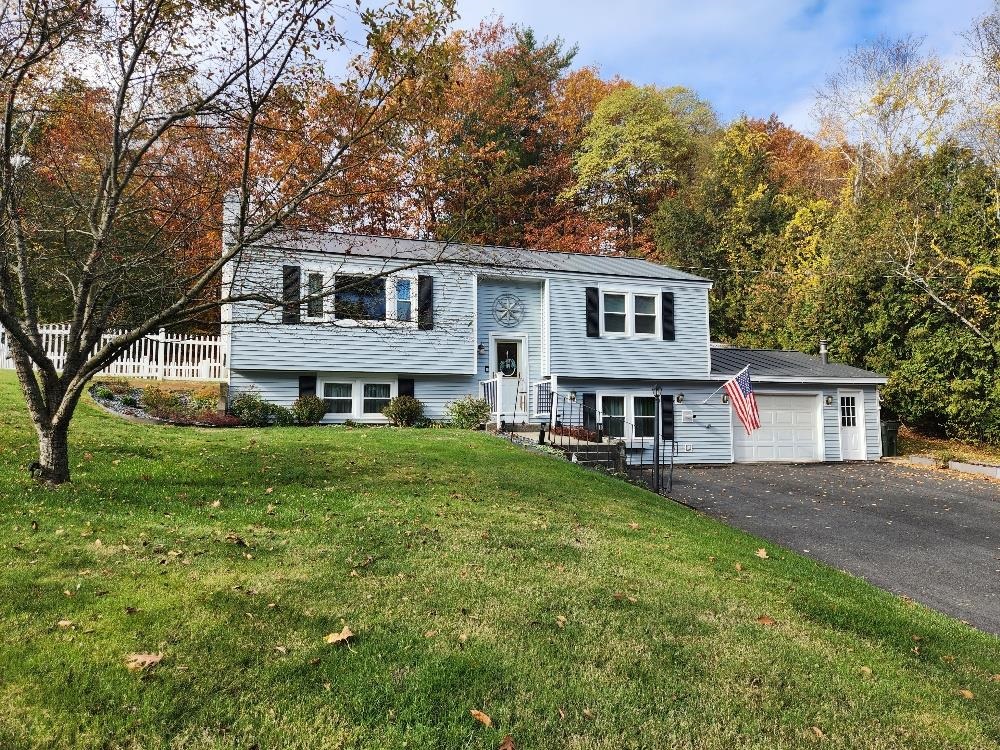7 Memorial Dr, Claremont, NH 03743