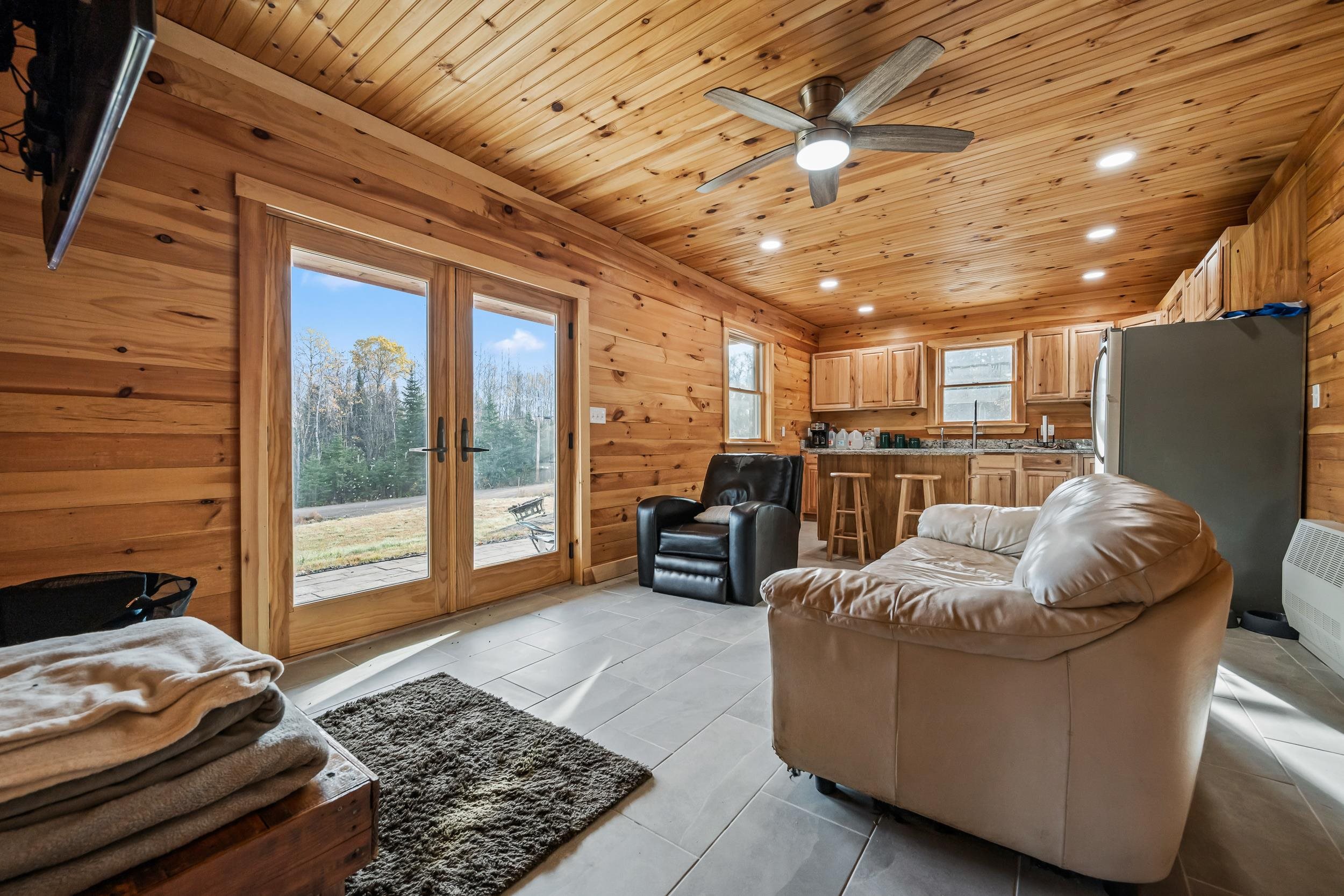 10 Pontook Est, Dummer, NH 03588