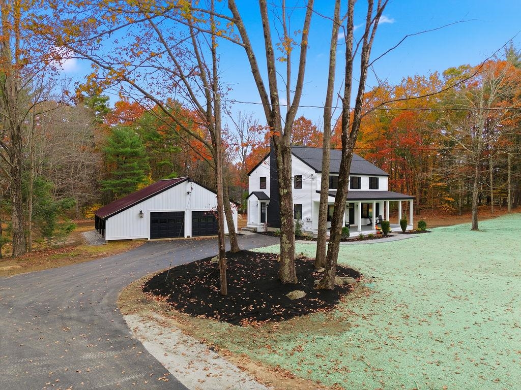 104 Piscassic Rd, Newfields, NH 03856