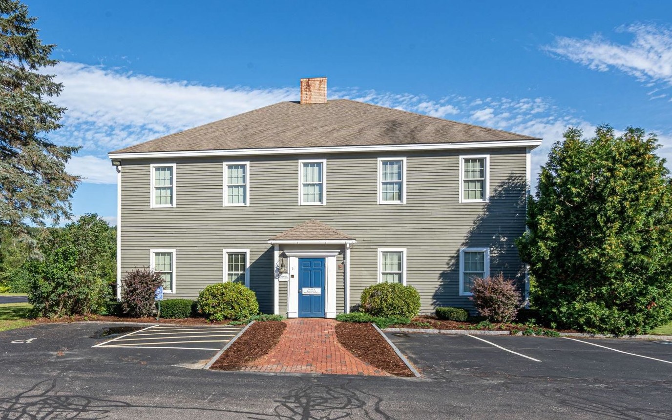 41 Liberty Hill Rd, Henniker, NH 03242