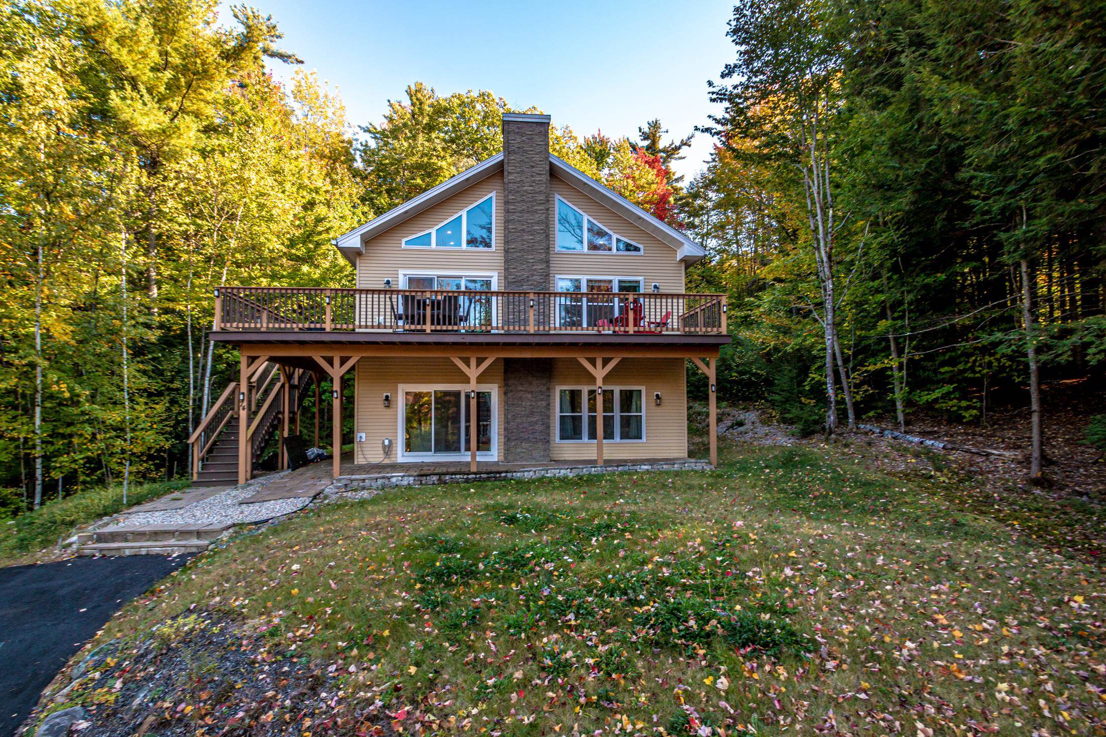 74 Garmish Rd, Conway, NH 03818