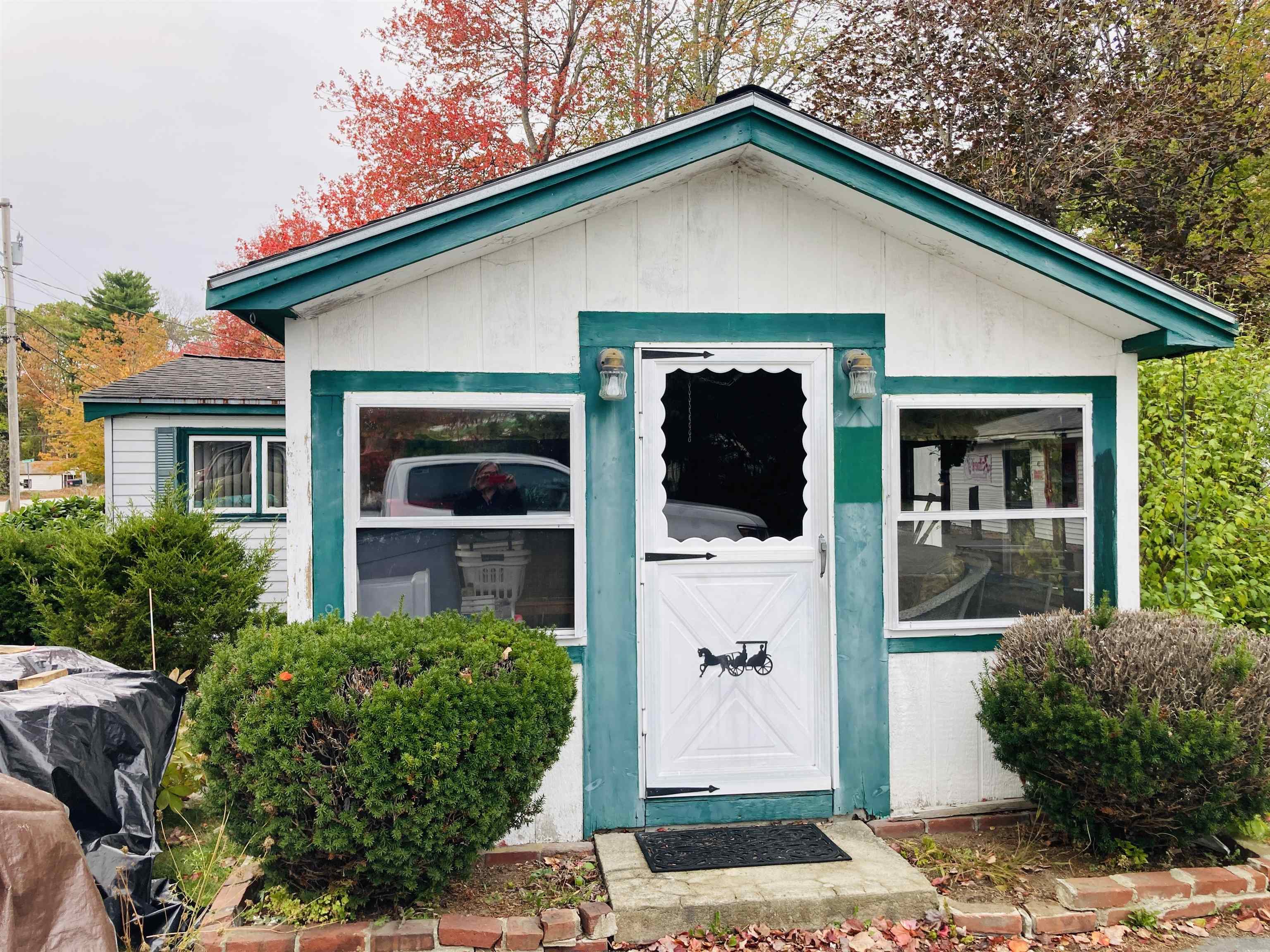 13 Elm St, Epping, NH 03042