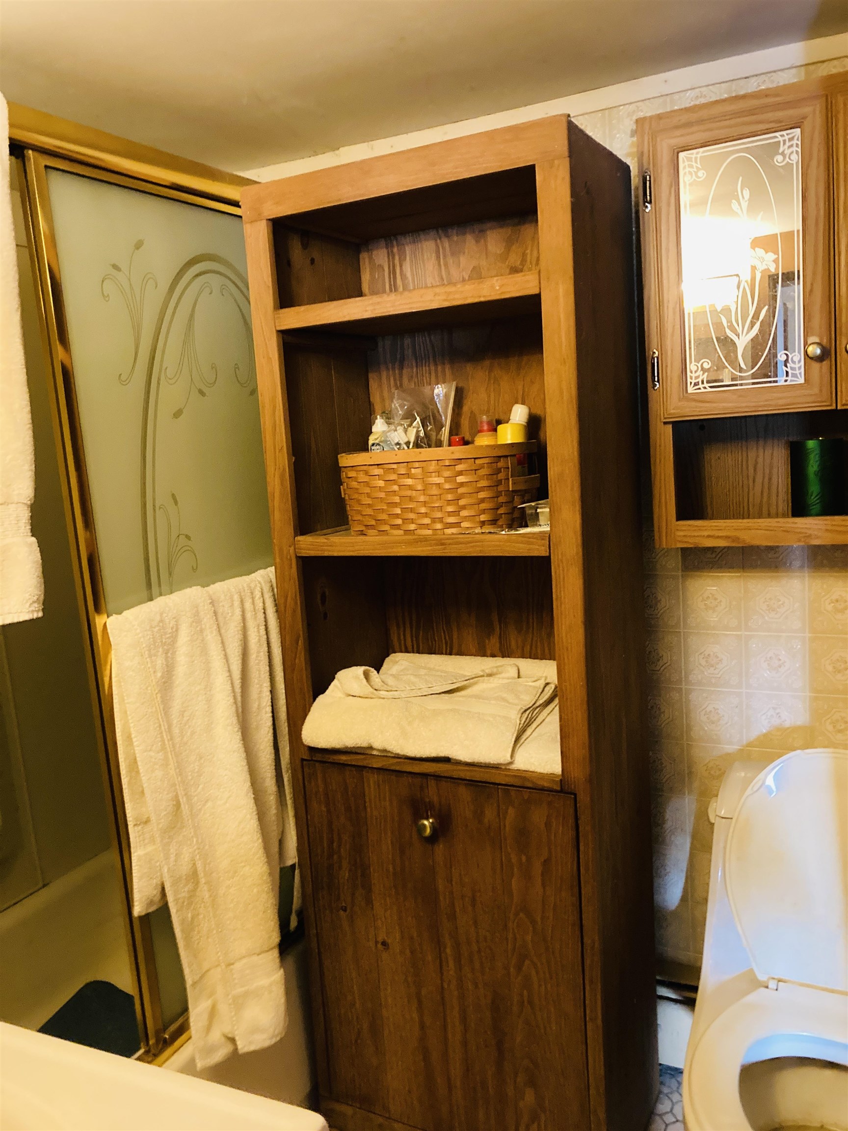 13 Elm St, Epping, NH 03042