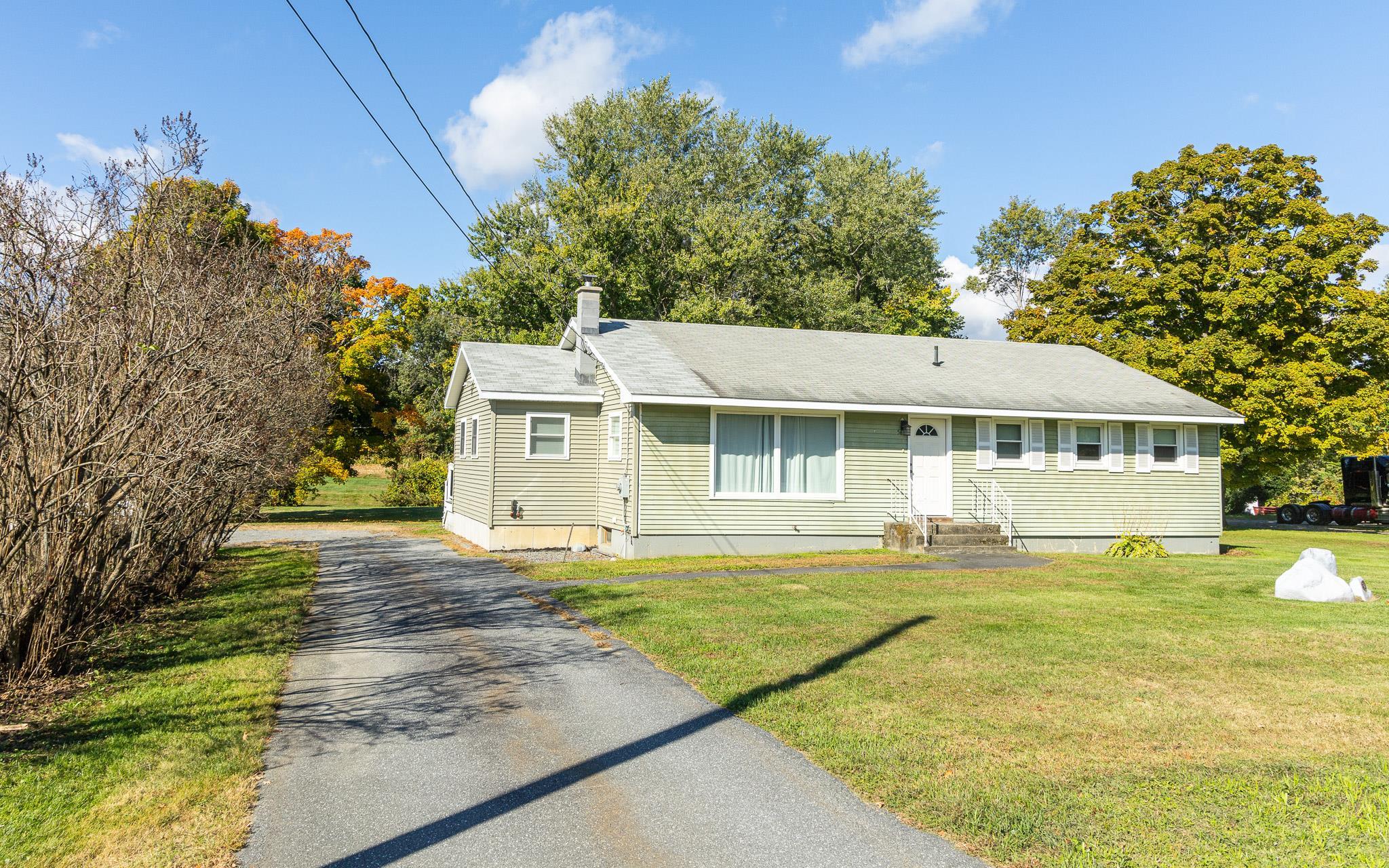 Photo of 561 Main Street Walpole NH 03608
