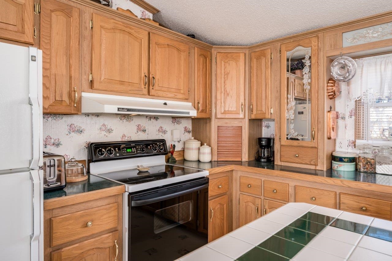 16 Nashoba Dr, Rochester, NH 03867