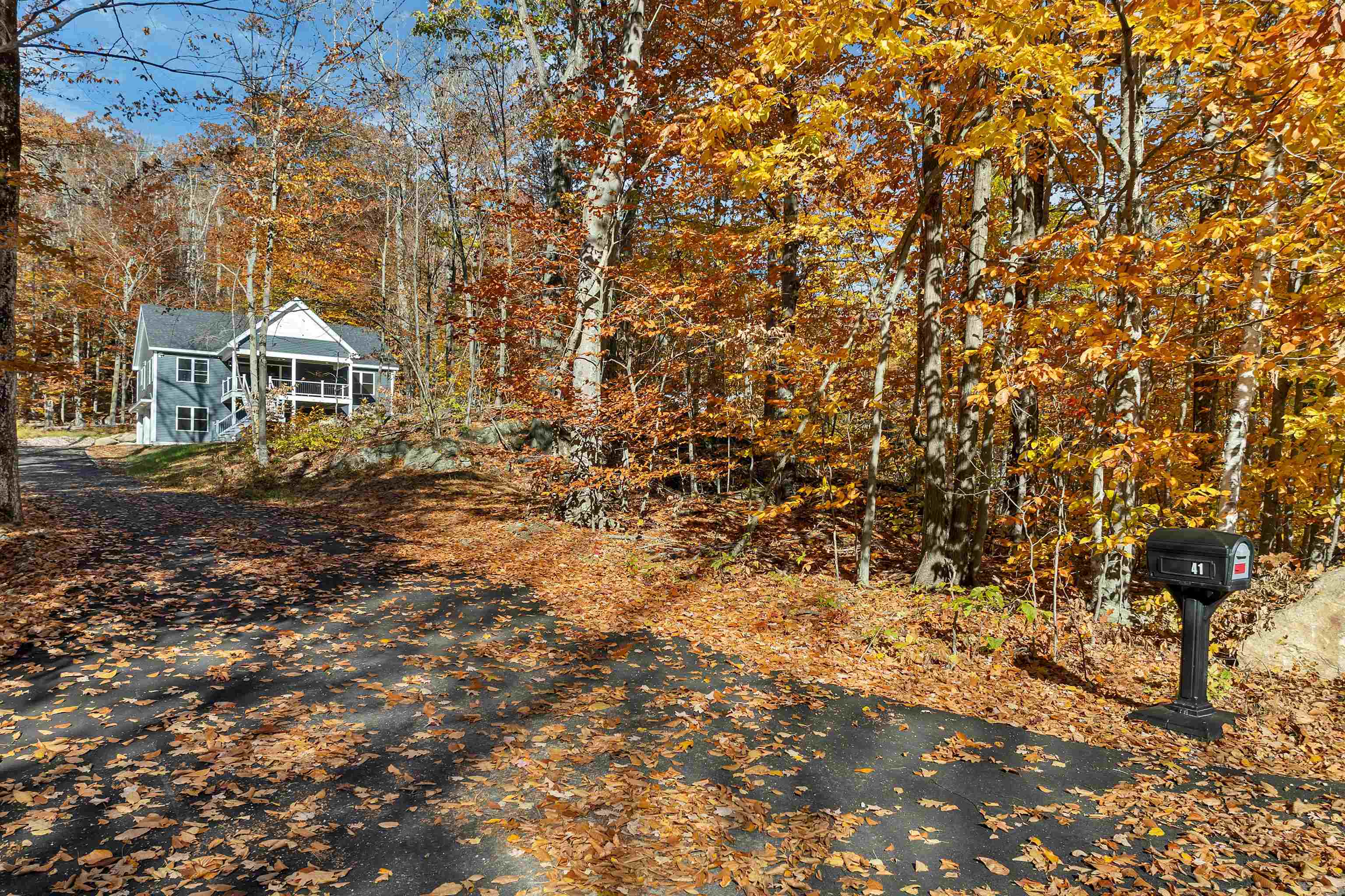 41 Valley Rd, Tuftonboro, NH 03816