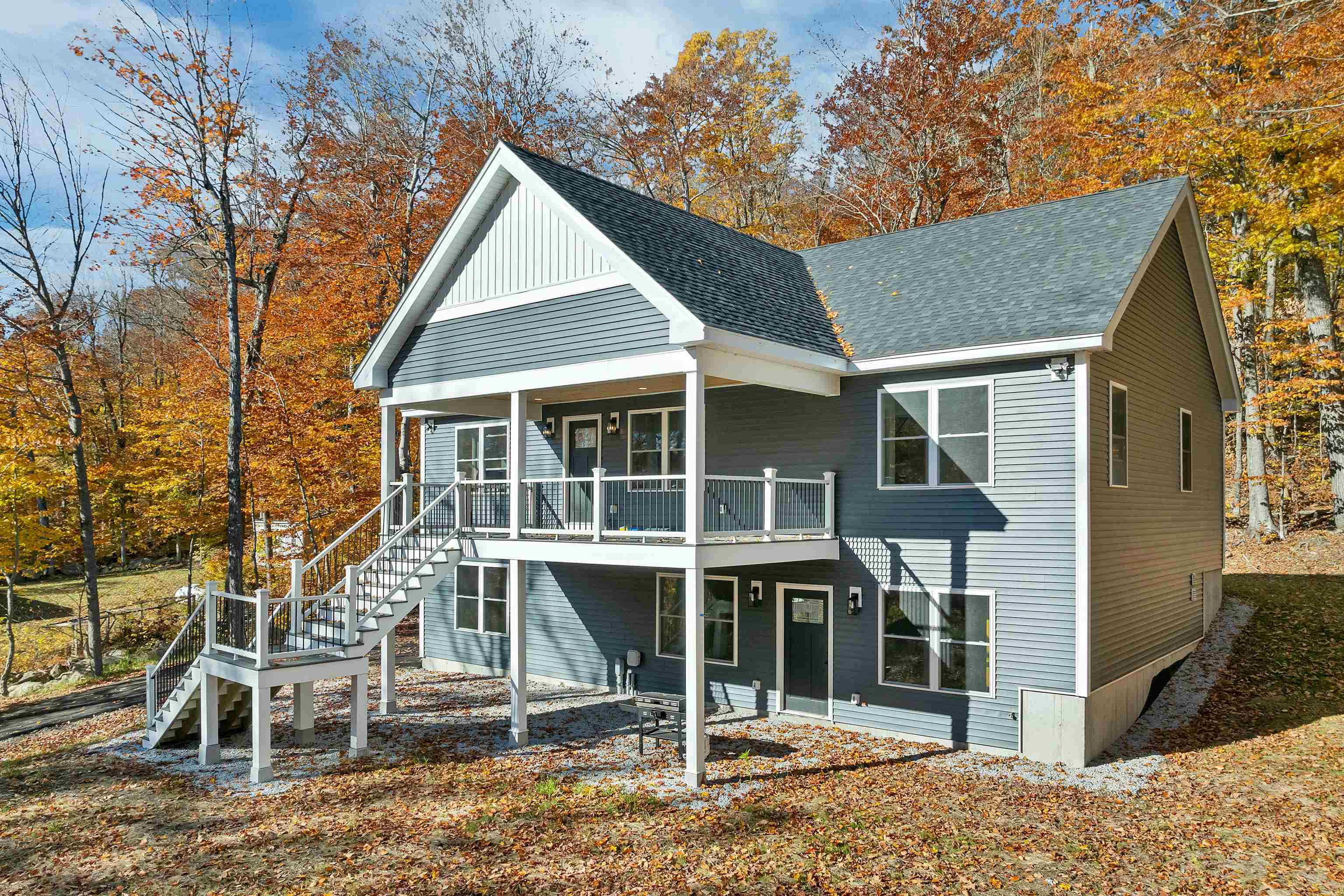 41 Valley Rd, Tuftonboro, NH 03816