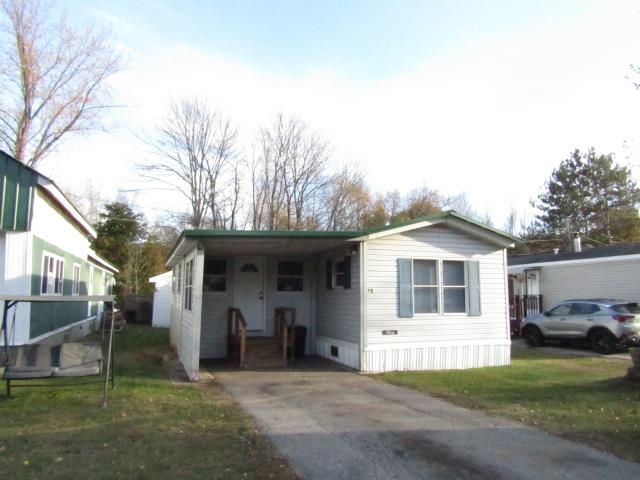 11 Dublin St, Gorham, NH 03581