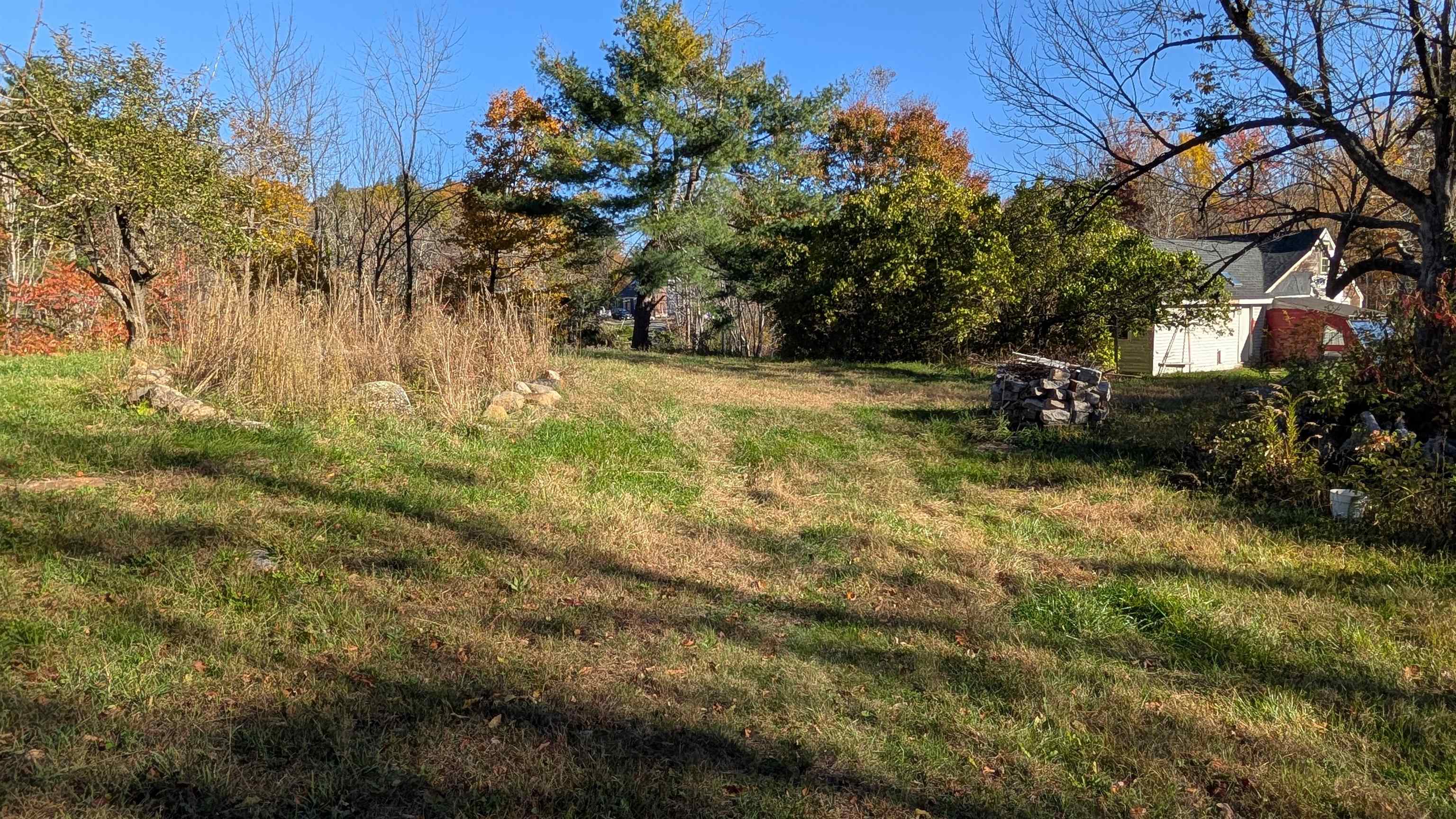 281 Hodgdon Rd, Weare, NH 03281