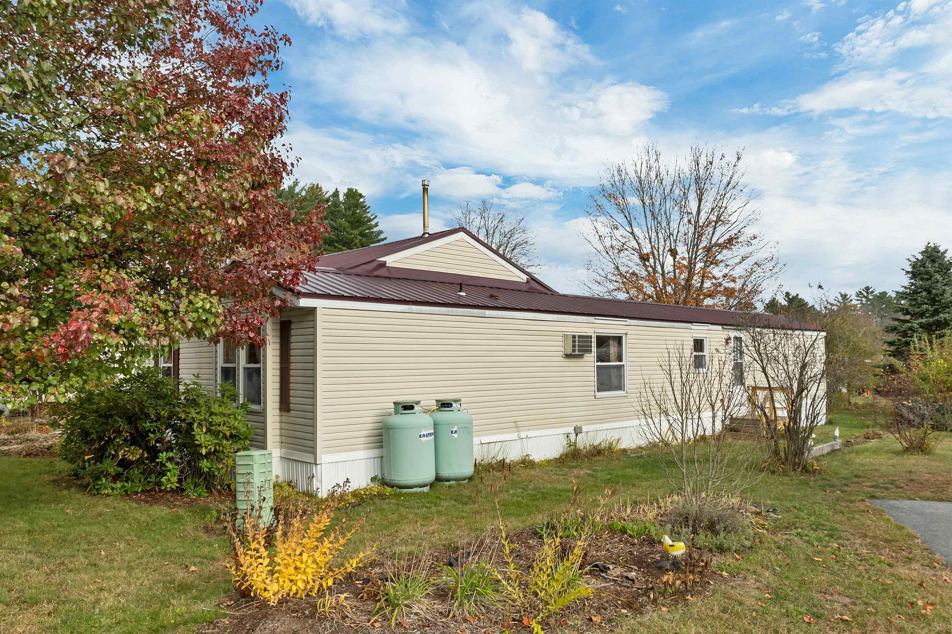 9 Duke Ln, Concord, NH 03303