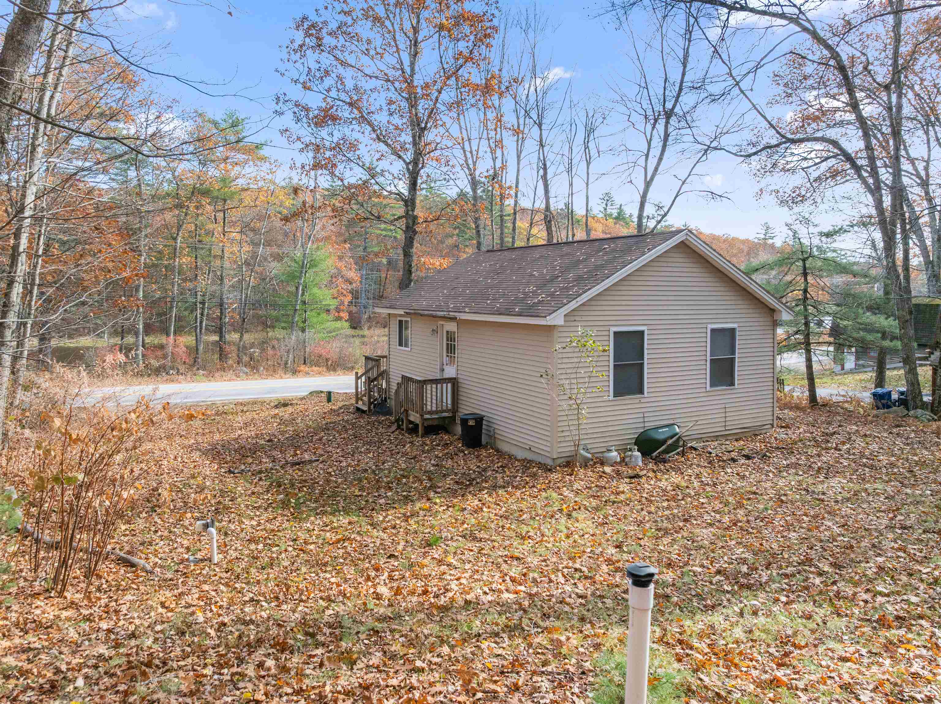 98 Merrymeeting Rd, New Durham, NH 03855