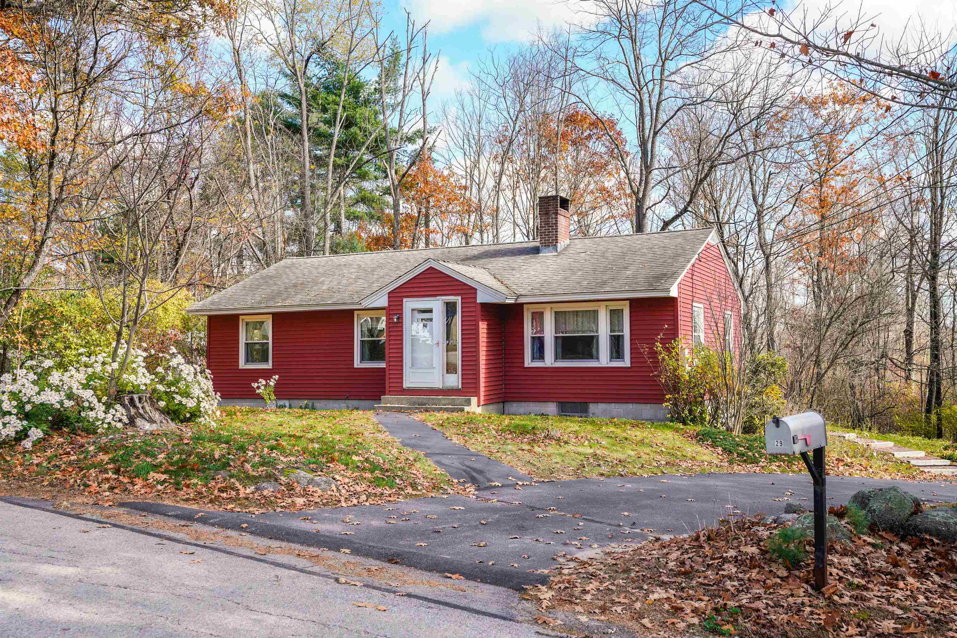 29 N Main St, Antrim, NH 03440