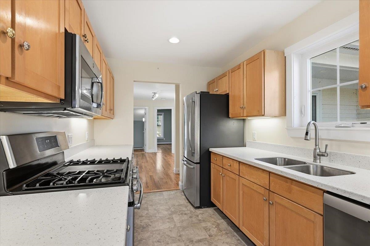 Homes for sale in Williston, VT | 156 Commons Rd, Williston, VT 05495 | MLS# 5067897