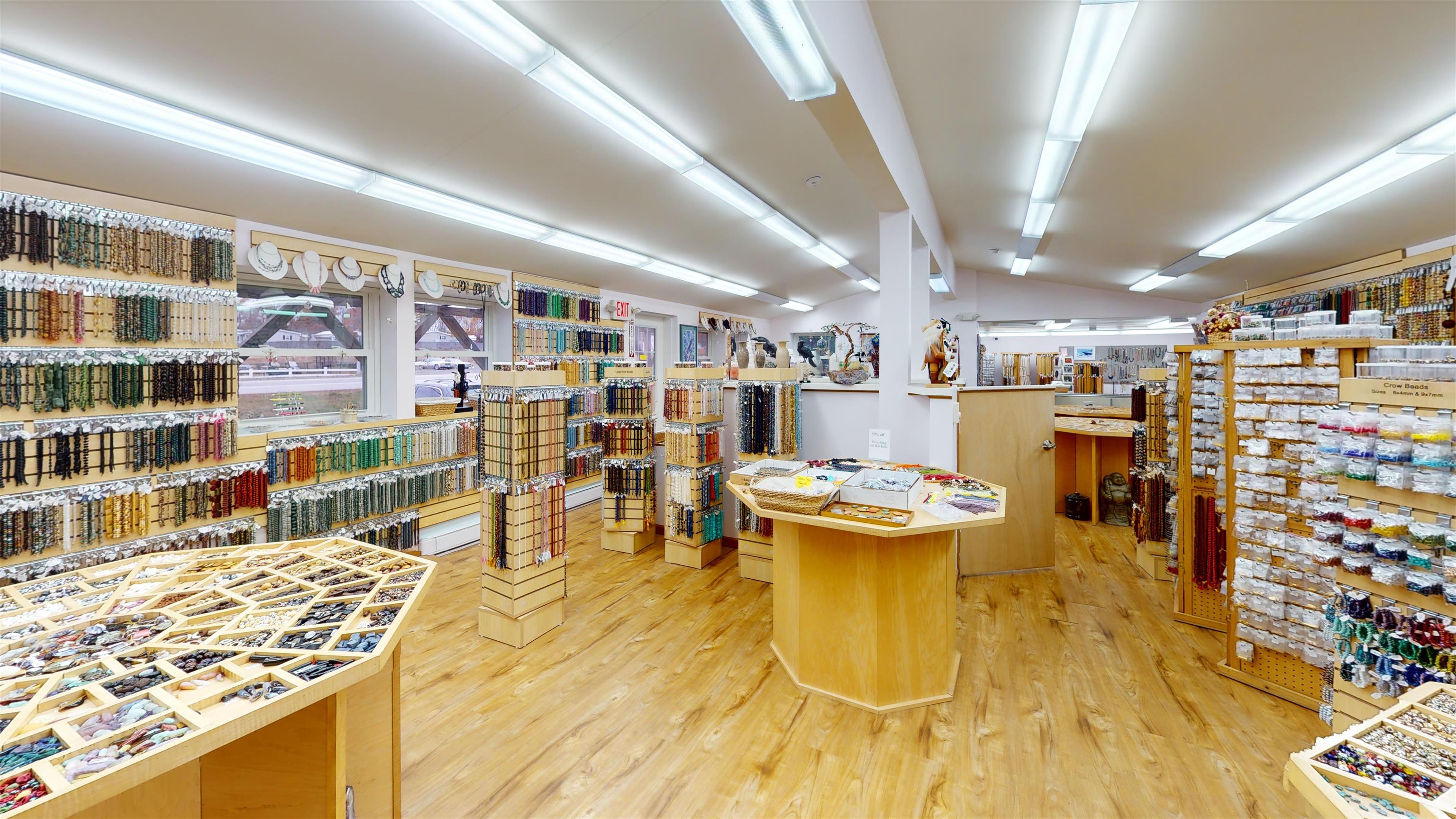 275 Calef Hw, Epping, NH 03042